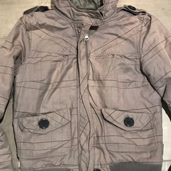 {Divided} Jacket - Picture 2 of 7